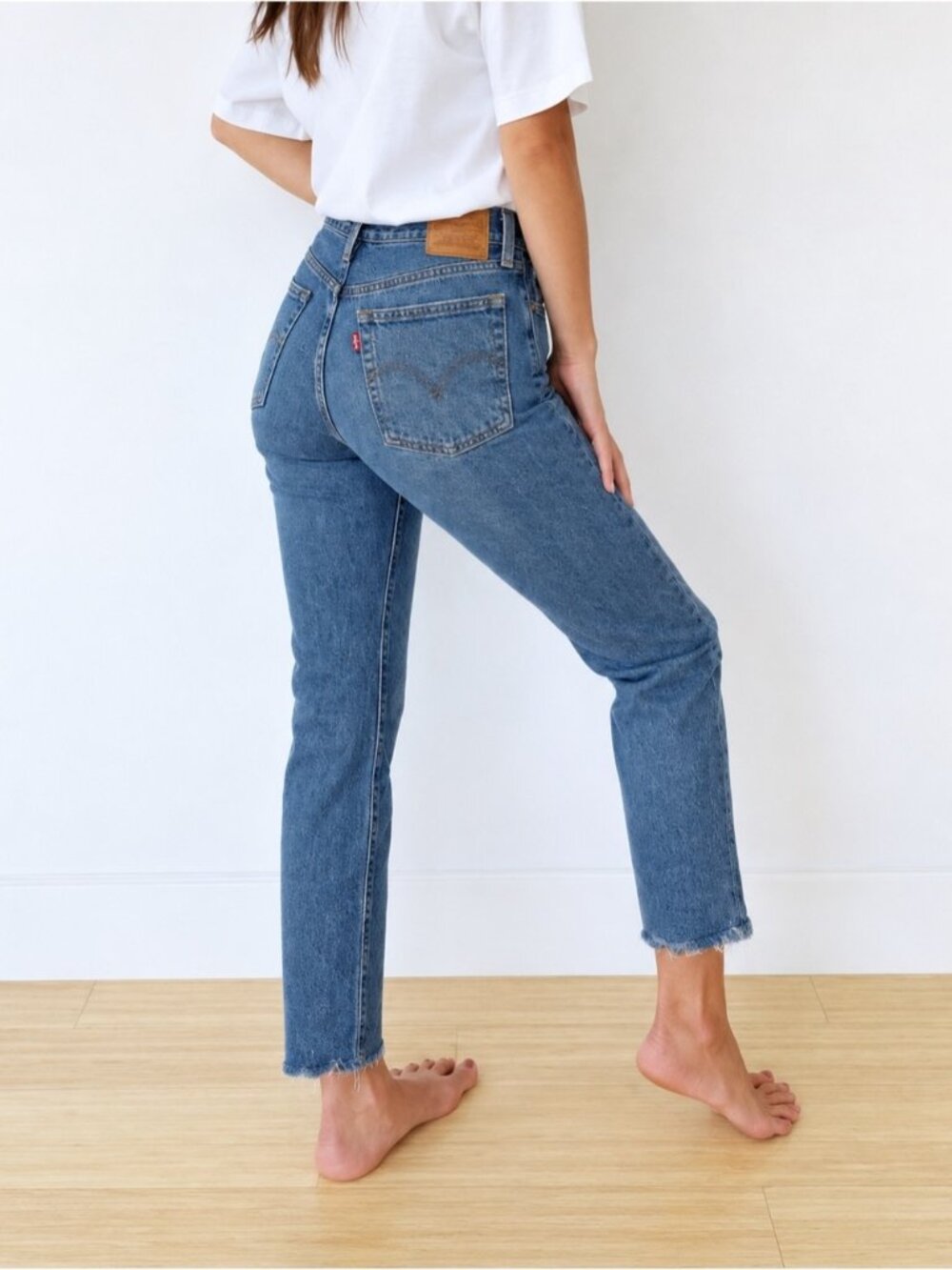 Levis Wedgie Jeans Button High Waisted Rise Denim Womens Size 25 Raw Hem Cotton